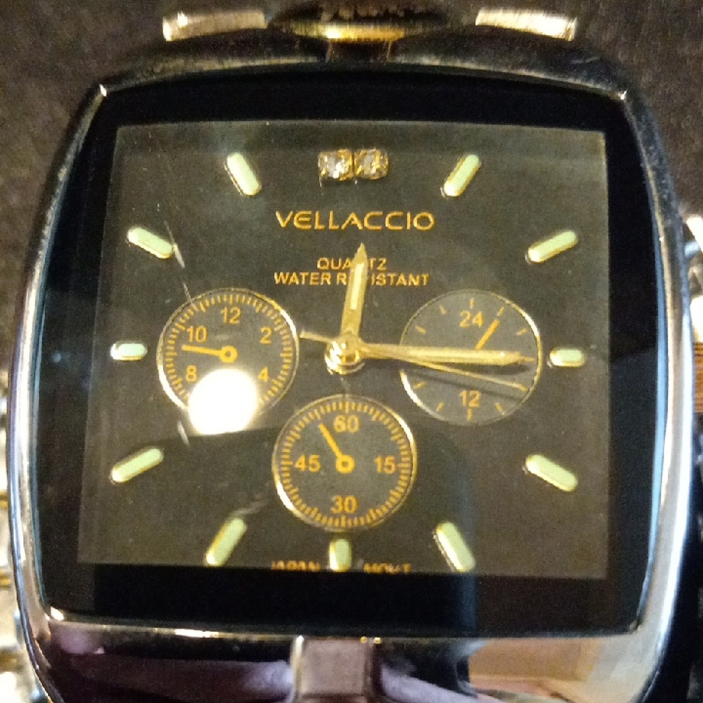 Vellaccio designee Mens Black Quartz Watch .Easy read.